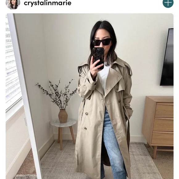 Banana Republic Factory Beige Trench Coat - Picture 2 of 8